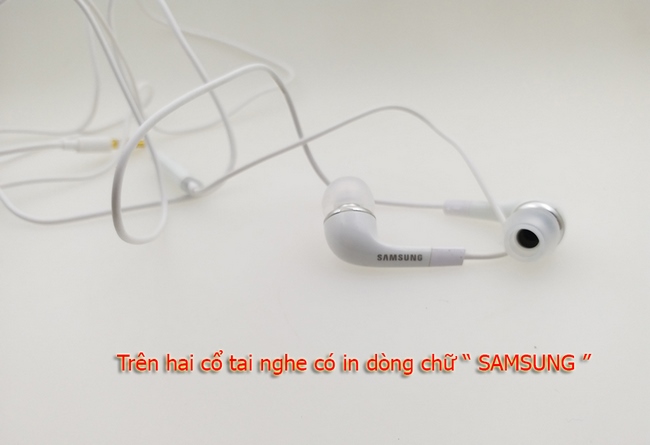 kết hợp chất liệu Silicon giúp bạn đeo chắc chắn không bị rơi và không mang cảm giác đau tai trong quá trình sử dụng kết hợp chất liệu Silicon giúp bạn đeo chắc chắn không bị rơi và không mang cảm giác đau tai trong quá trình sử dụng