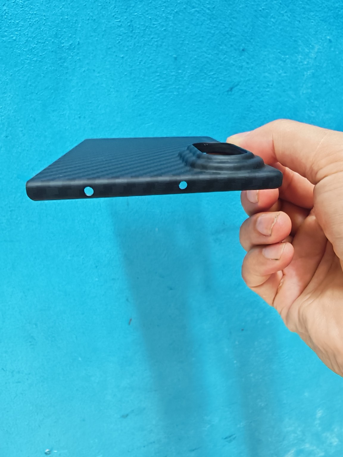 Khung viền trước ôm sát Galaxy Fold 8