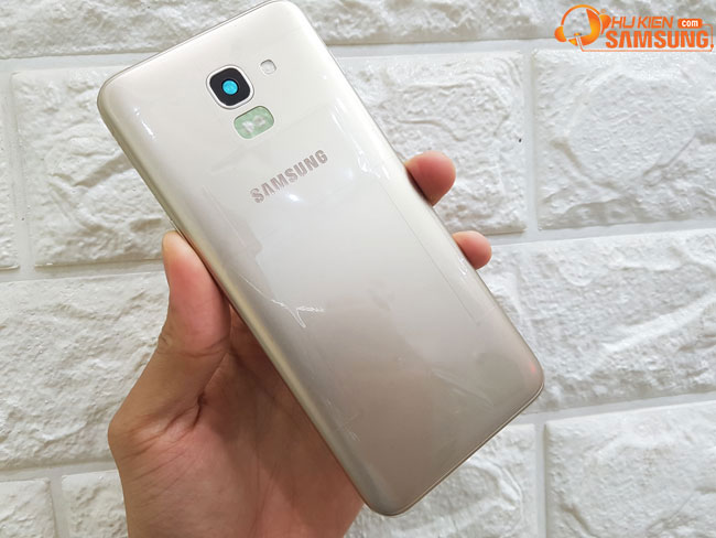 Viền benzen to và nắp lưng J6 2018 chính hãng Samsung Viền benzen to và nắp lưng J6 2018 chính hãng Samsung