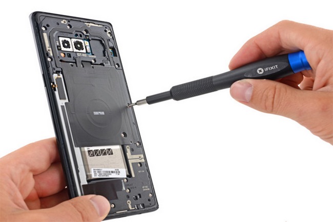 Cách tự thay pin Samsung Galaxy Note 8 đơn giản 