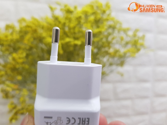 cáp sạc J6 Plus giá rẻ chính hãng mua đâu 