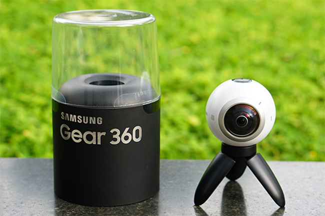 Camera Samsung Gear 360 2016 C200