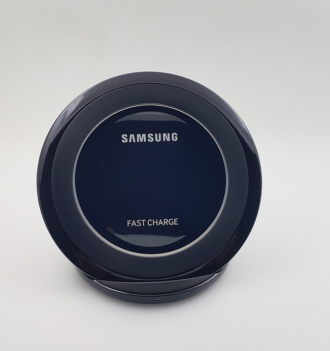 Đế sạc nhanh không dây Samsung Galaxy S7 Edge