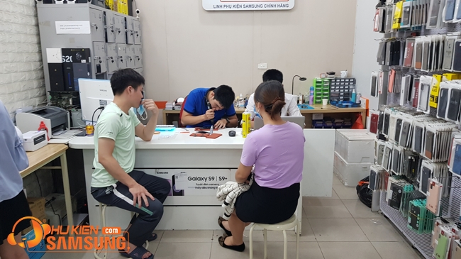 Dán kính cường lực cho A32 Hà Nội Dán kính cường lực cho A32 Hà Nội