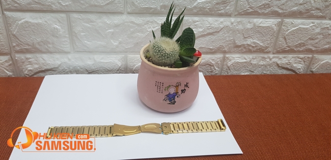Dây đồng hồ kim loại vàng 20mm giá rẻ
