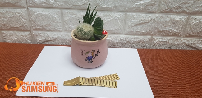 Dây đồng hồ kim loại vàng 20mm bao tiền