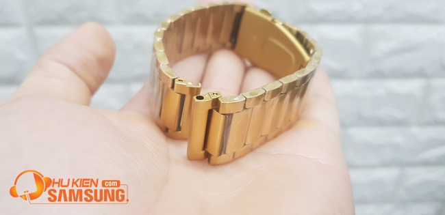 Dây đồng hồ kim loại vàng 20mm
