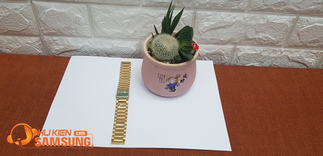 Dây đồng hồ kim loại vàng 20mm