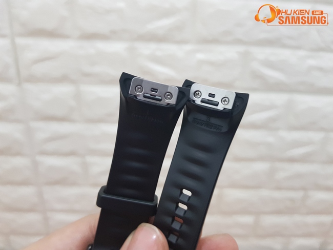 Dây đồng hồ Samsung Gear Fit 2 Pro