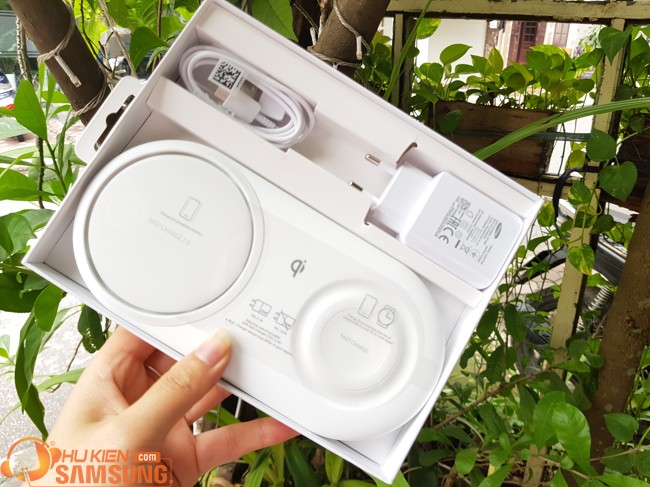 Đế sạc đôi S10e Duo Pad EP-P5200TBEG