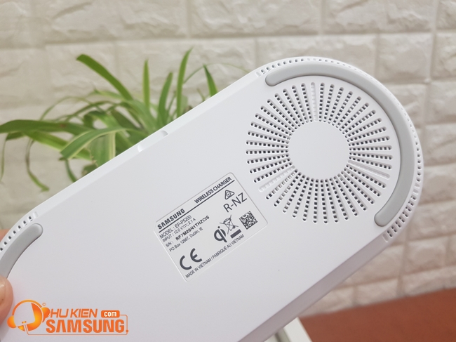 sạc nhanh không dây galaxy S11