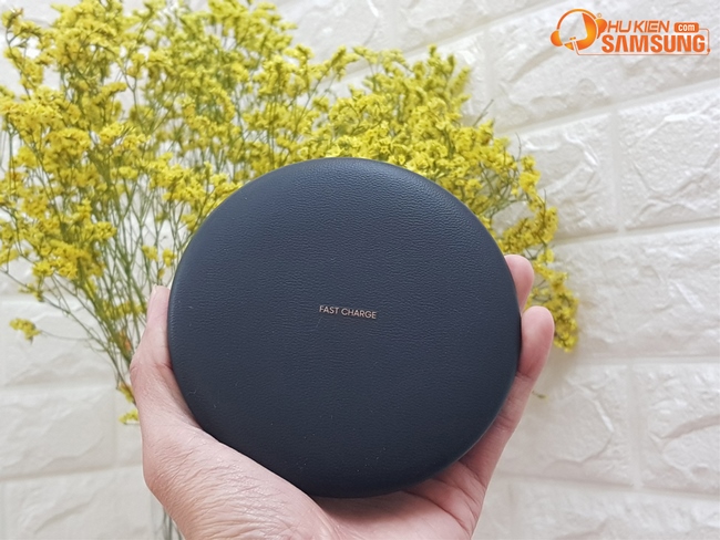 đế sạc nhanh không dây Galaxy S9 chính hãng dạng đứng - Nằm giá rẻ Hà Nội