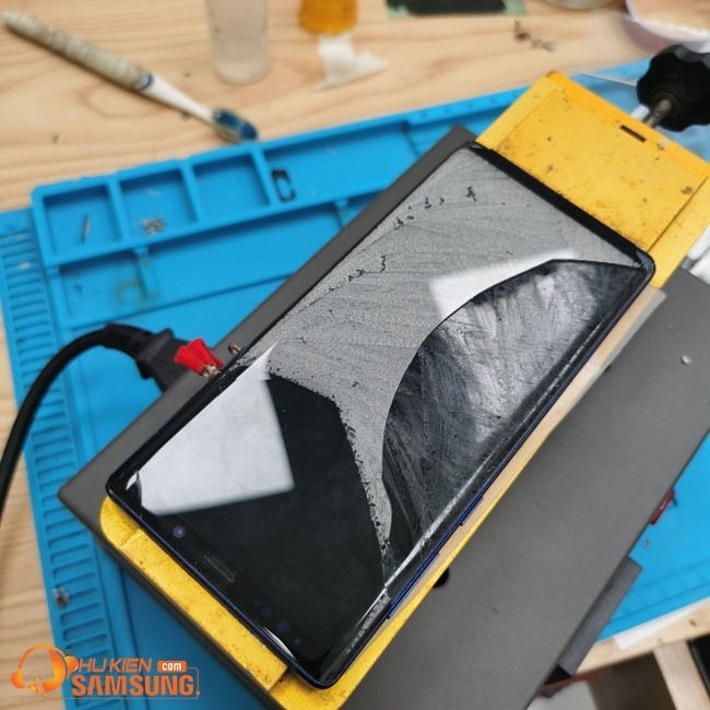 thay mặt kính Samsung Note 9 lấy ngay ở Hà Nội