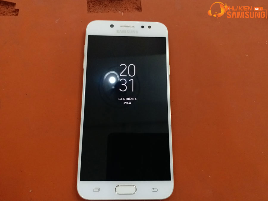 Thay mặt kính Galaxy J7 Plus chính hãng