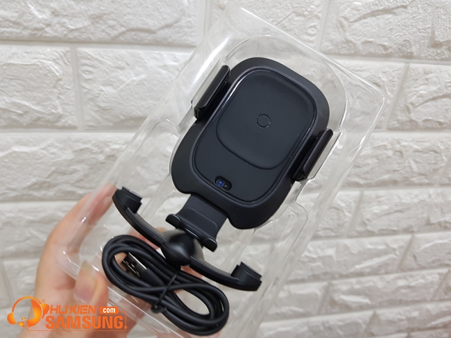  giá đỡ điện thoại kiêm sạc nhanh không dây cửa gió trên oto Baseus WXZN-B01