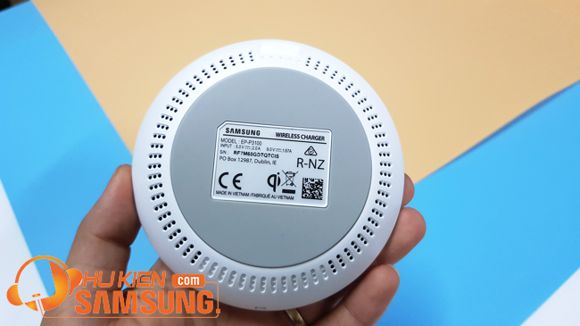 đế sạc nhanh samsung p3100 chính hãng
