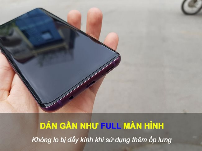 Kính cường lực Full keo Galaxy S9 Rockymile kết hợp UV dán gần như full màn