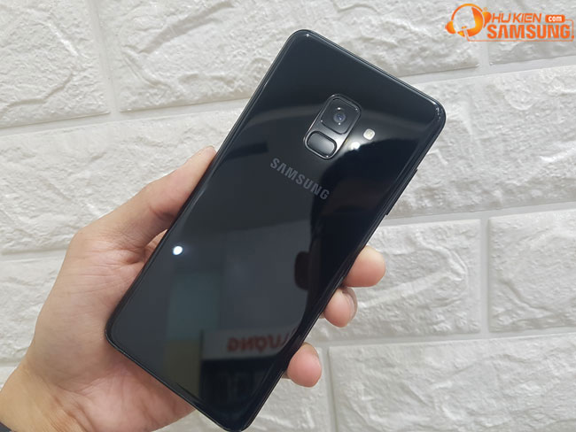 Thay nắp lưng Galaxy A8 2018 chính hãng Thay nắp lưng Galaxy A8 2018 chính hãng