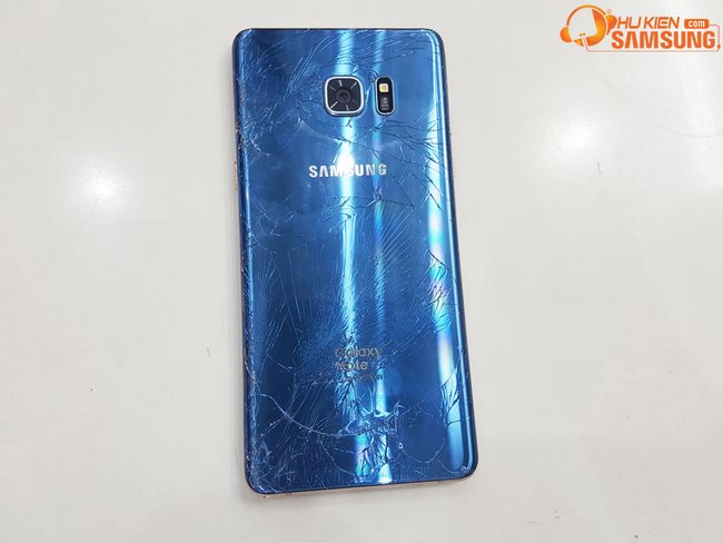 Thay nắp lưng Galaxy Note FE chính hãng