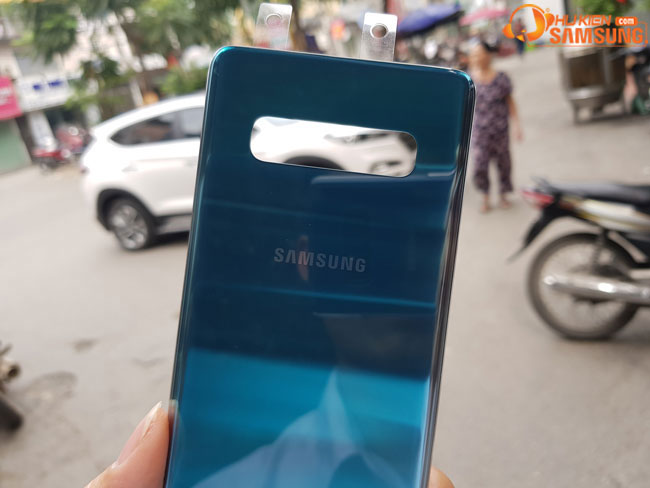 Thay náº¯p lÆ°ng Galaxy S10 chÃ­nh hÃ£ng