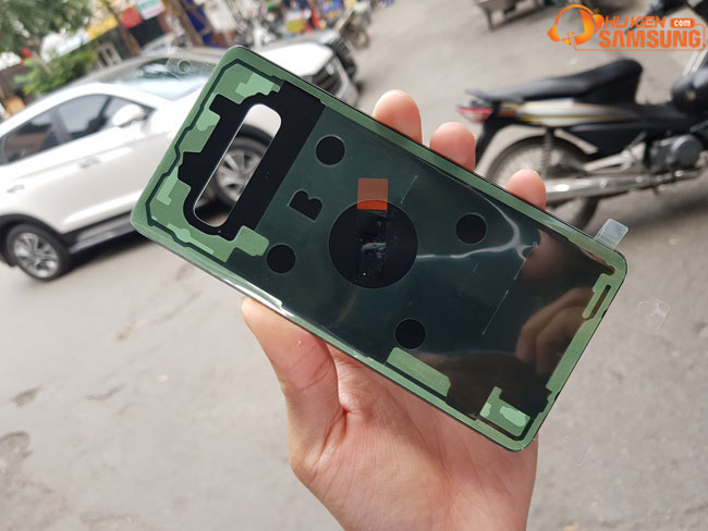 Thay náº¯p lÆ°ng Galaxy S10 chÃ­nh hÃ£ng