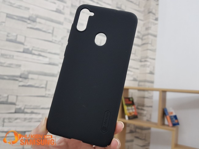 Ốp lưng Galaxy A11 Nillkin sần
