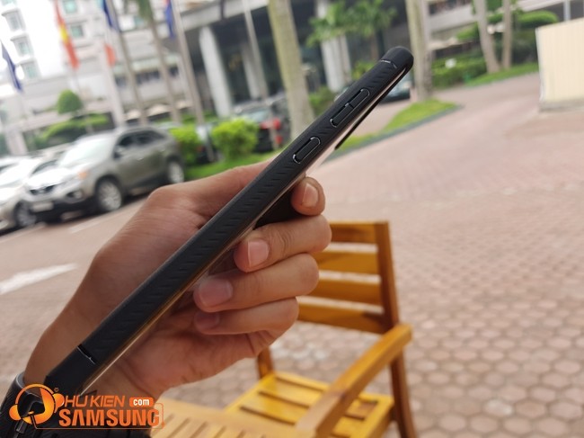 Ốp lưng Note 10 Plus Spigen