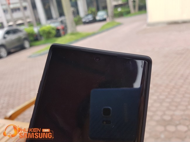 Ốp lưng Note 10 Plus Spigen hcm