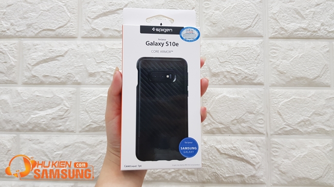ốp lưng Samsung Galaxy S10 Plus Spigen Core Armor