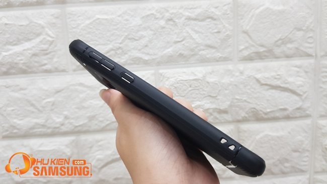 ốp lưng Samsung Galaxy S10 Plus Spigen Core Armor