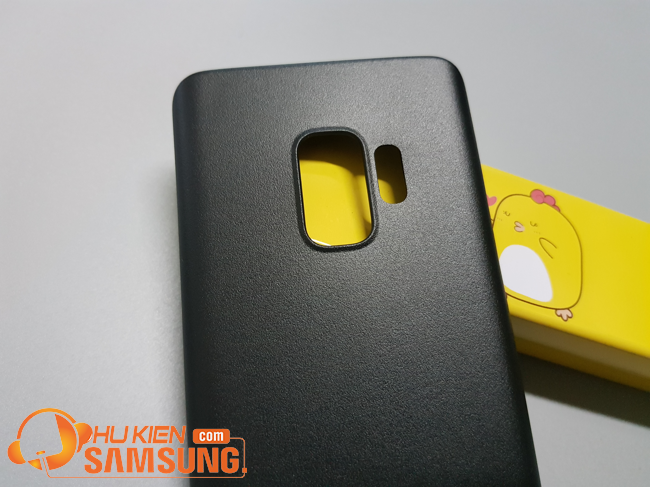 giá ốp lưng Samsung S0 benks siêu mỏng