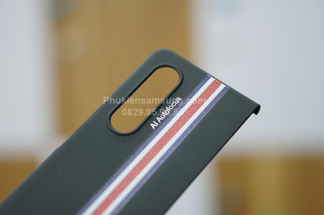 Ốp lưng Z Fold 3 Thom Browne