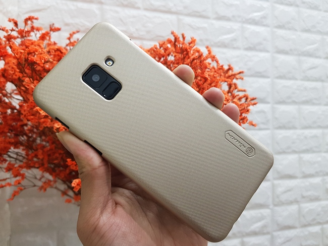 Ốp lưng sần Galaxy J6 2018 hiệu Nillkin
