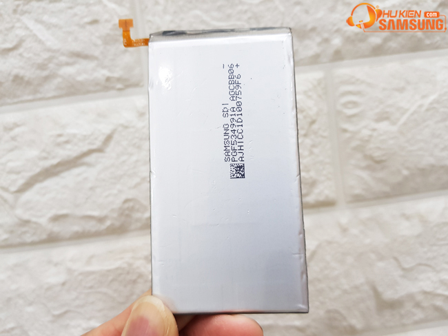 Chuyên thay pin Galaxy S10 Plus chính hãng tại Hà Nội đến Tphcm - 1