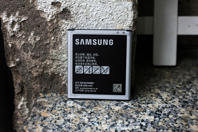 khay sim và thẻ nhớ Samsung Note 8