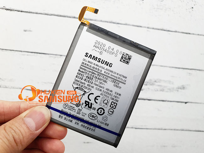 Thay Pin Samsung S10 5G chính hãng giá bao nhiêu ở Hà Nội