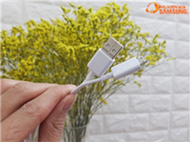 Dây cáp sạc Galaxy A9 Pro 2016