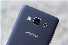 Thay mặt Kính camera sau Samsung Galaxy A7 chính hãng