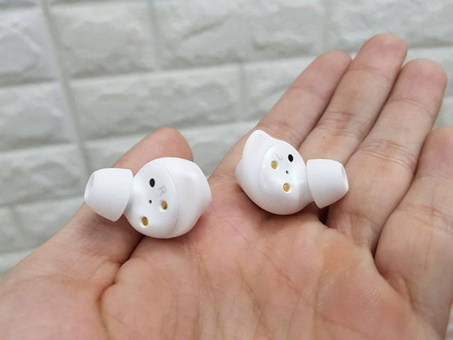 tai nghe Galaxy Buds