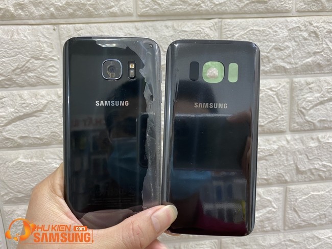 thay nắp lưng S7 chính hãng giá bao nhiêu