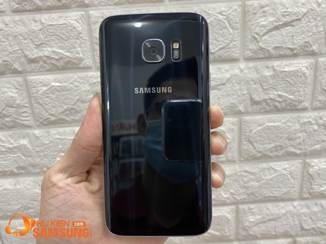 nắp lưng Galaxy S7 giá bao nhiêu