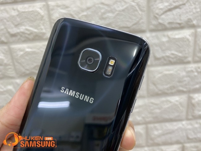 thay nắp lưng Samsung S7 giá bao nhiêu ở Hà Nội