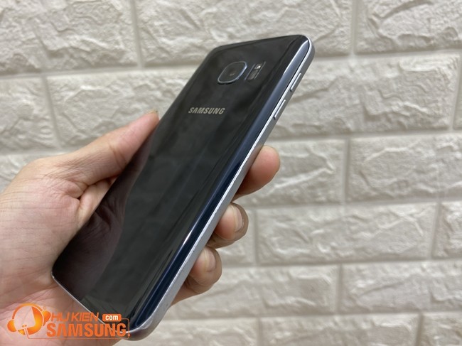 thay nắp lưng Samsung S7 giá bao nhiêu ở Hà Nội