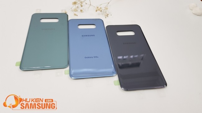 Thay nắp lưng Samsung S10e chính hãng giá rẻ