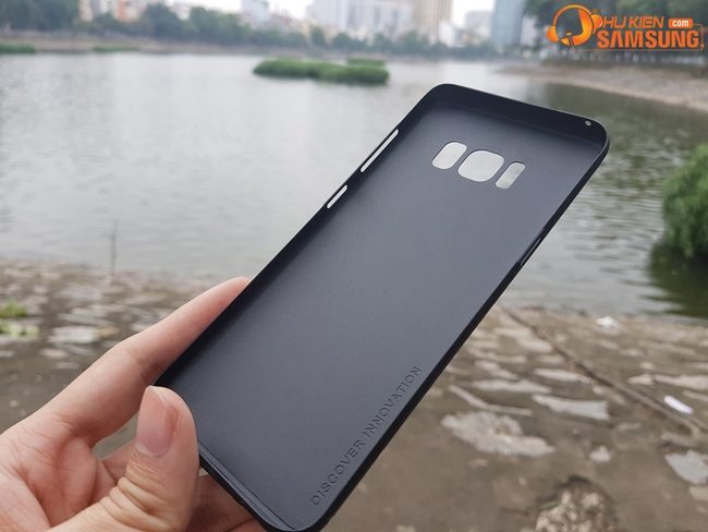 Ốp lưng dạng vân carbon Galaxy S8 hiệu Nillkin Ốp lưng dạng vân carbon Galaxy S8 hiệu Nillkin