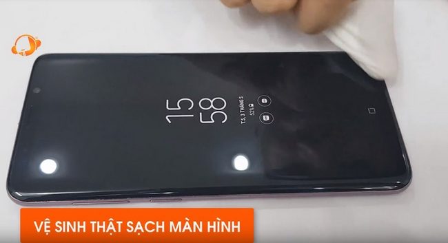 Hướng dẫn chi tiết kính cường lực full keo sử dụng tia UV Hướng dẫn chi tiết kính cường lực full keo sử dụng tia UV