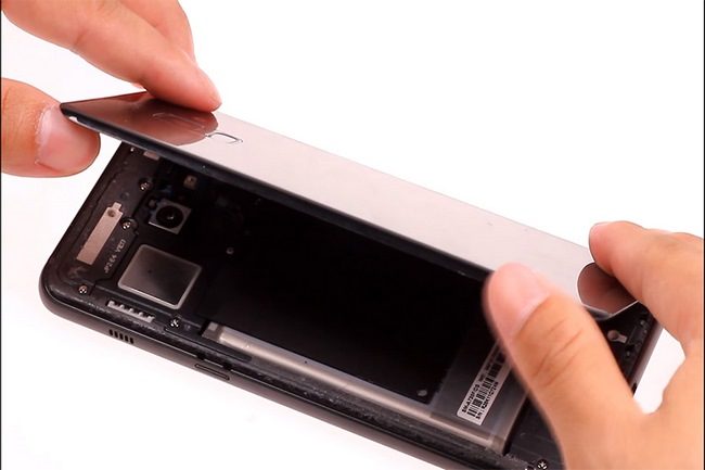 Thay pin samsung Galaxy A8 Plus 2018 Thay pin samsung Galaxy A8 Plus 2018