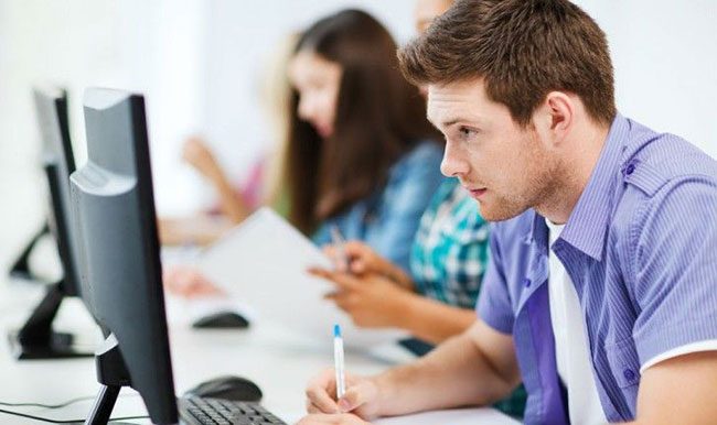 Không cần 'Xe sang' tôi vẫn tán đổ con gái Giám Đốc! Không cần 'Xe sang' tôi vẫn tán đổ con gái Giám Đốc!