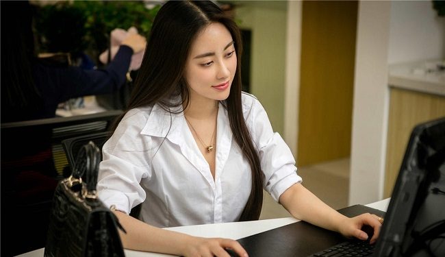 Không cần 'Xe sang' tôi vẫn tán đổ con gái Giám Đốc! Không cần 'Xe sang' tôi vẫn tán đổ con gái Giám Đốc!