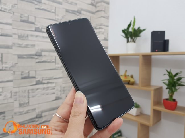nên dán kính cường lực hay dán màn hình S20/S20 Plus/S20 Ultra tốt